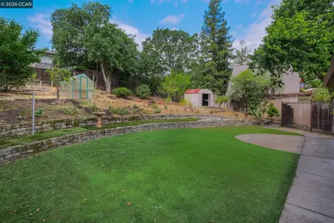 Exterior - 31 Oak Knoll Loop, Walnut Creek, CA 94596 photo 3 of 5
