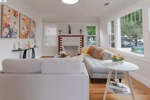Living - 318 E Pine St, Stockton, CA 95204 photo 2 of 2