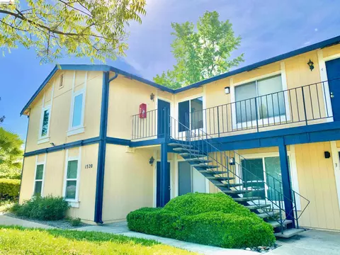 1520 Schenone Ct #2, Concord, CA 94521