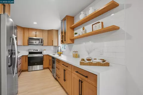 1630 Nicholas Dr, Concord, CA 94520
