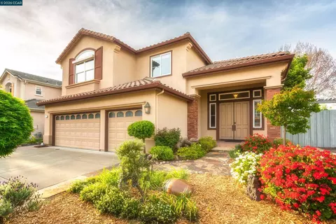 7592 Meadow Ct, Dublin, CA 94568