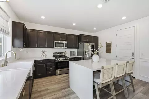 Kitchen - 15929 Testarossa St, Lathrop, CA 95330 photo 1 of 4