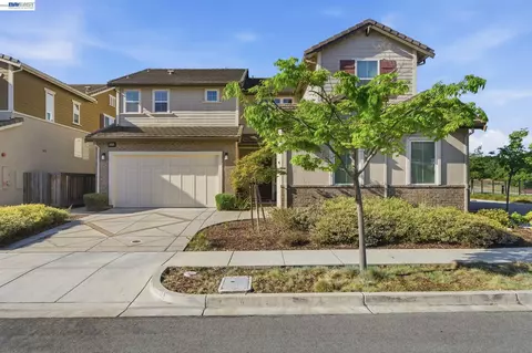 33454 Bronco Loop, Fremont, CA 94555