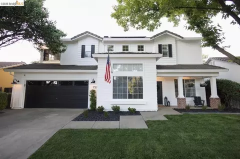 757 Fifteen Mile Dr, Roseville, CA 95678