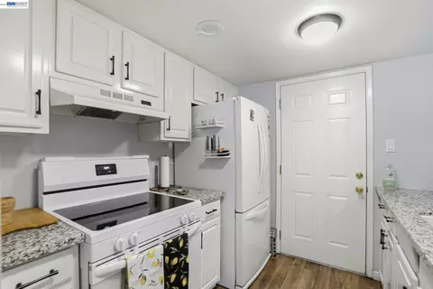 Kitchen - 5505 Roundtree Dr #B, Concord, CA 94521 photo 1 of 3