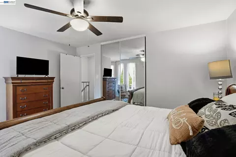 Bedroom - 5505 Roundtree Dr #B, Concord, CA 94521 photo 3 of 3