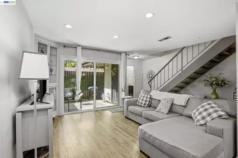 Living - 5505 Roundtree Dr #B, Concord, CA 94521 photo 1 of 1