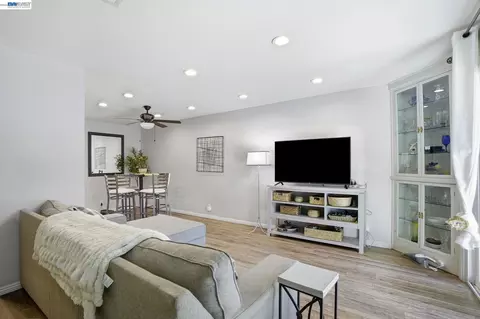 Other - 5505 Roundtree Dr #B, Concord, CA 94521 photo 3 of 9