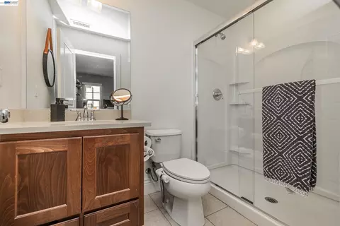 Bath - 908 Smith Ln, Milpitas, CA 95035 photo 1 of 4