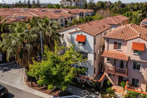 View/Area - 908 Smith Ln, Milpitas, CA 95035 photo 2 of 5