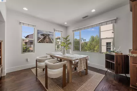 Dining - 908 Smith Ln, Milpitas, CA 95035 photo 1 of 1