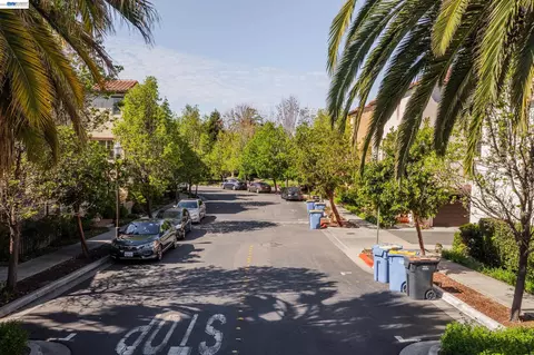 View/Area - 908 Smith Ln, Milpitas, CA 95035 photo 3 of 5