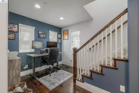 Entry Way - 908 Smith Ln, Milpitas, CA 95035 photo 3 of 8