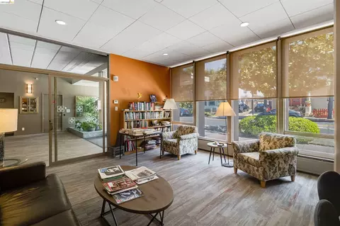 Living - 2550 Dana St #5F, Berkeley, CA 94704 photo 1 of 1