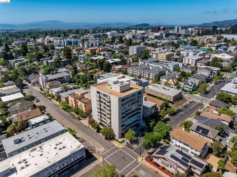View/Area - 2550 Dana St #5F, Berkeley, CA 94704 photo 11 of 12