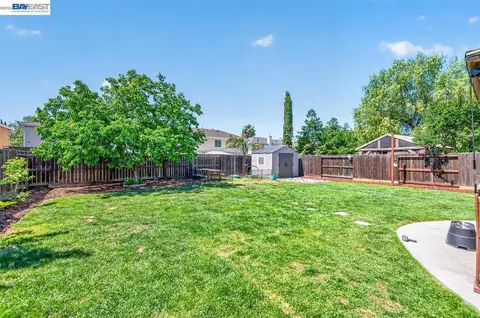 Exterior - 4547 Glenbrook Dr, Tracy, CA 95377 photo 11 of 11