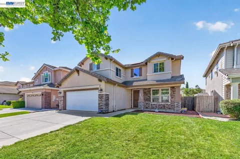 Exterior - 4547 Glenbrook Dr, Tracy, CA 95377 photo 3 of 11