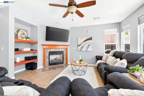 Living - 4547 Glenbrook Dr, Tracy, CA 95377 photo 1 of 1