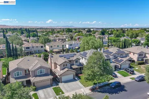 View/Area - 4547 Glenbrook Dr, Tracy, CA 95377 photo 6 of 6