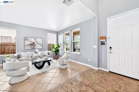 Entry Way - 4547 Glenbrook Dr, Tracy, CA 95377 photo 2 of 3