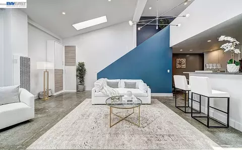 1451 13th St #1, Oakland, CA 94607