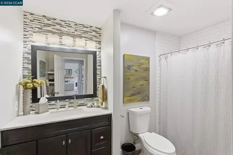 Bath - 1050 N Maywood Ln, Martinez, CA 94553 photo 2 of 3