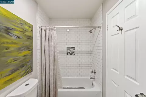 Bath - 1050 N Maywood Ln, Martinez, CA 94553 photo 3 of 3