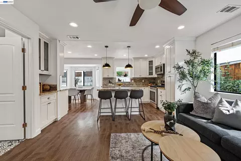 3286 Whitesand Ct, San Jose, CA 95148