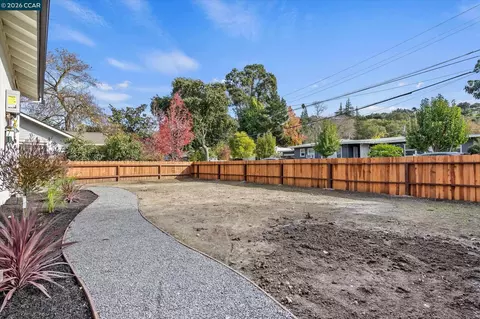 Exterior - 2027 Castro St, Martinez, CA 94553 photo 7 of 10
