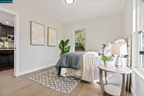 Bedroom - 2027 Castro St, Martinez, CA 94553 photo 4 of 4