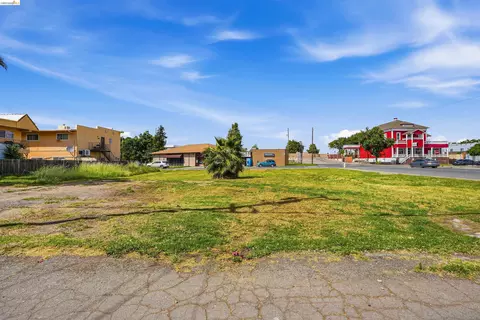 204 A St, Isleton, CA 95641 photo 2