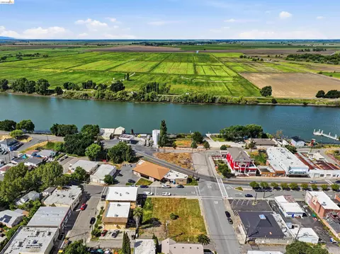 204 A St, Isleton, CA 95641 photo 8