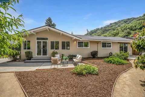 Exterior - 2319 Collins Ave, Pinole, CA 94564 photo 5 of 12