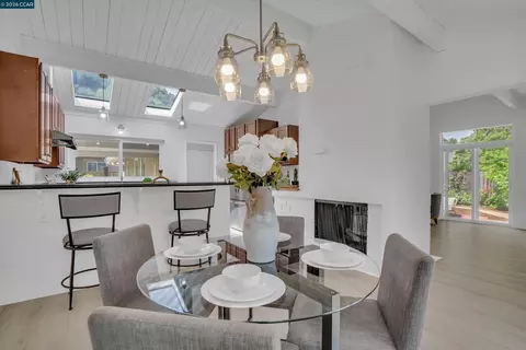 Dining - 2319 Collins Ave, Pinole, CA 94564 photo 2 of 2