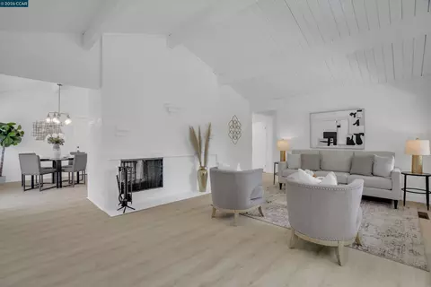 Living - 2319 Collins Ave, Pinole, CA 94564 photo 3 of 4