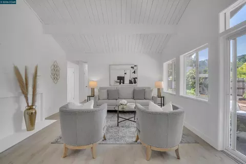 Living - 2319 Collins Ave, Pinole, CA 94564 photo 4 of 4