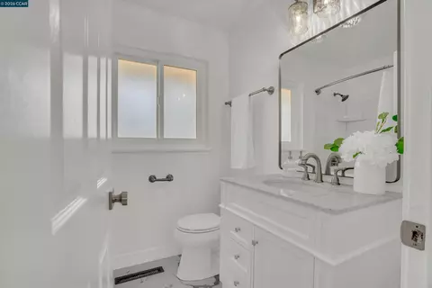 Bath - 2319 Collins Ave, Pinole, CA 94564 photo 1 of 3