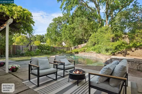 1026 Windsor Dr, Lafayette, CA 94549 photo 1