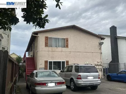 1127 Linden St, Oakland, CA 94607 photo 2