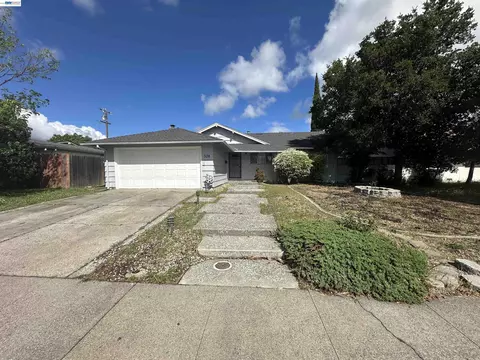 378 Acacia St, Fairfield, CA 94533