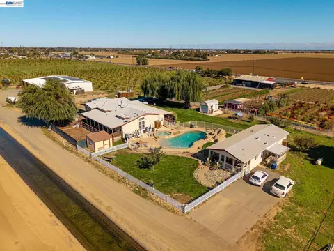 2017 Walnut Blvd, Brentwood, CA 94513