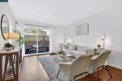 2005 Pleasant Valley Ave #103, Oakland, CA 94611