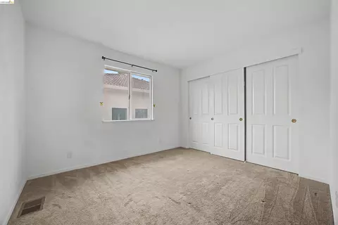 Bedroom - 184 Bald Eagle Dr, Vacaville, CA 95688 photo 6 of 11