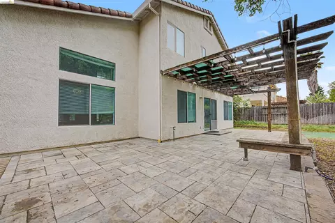 Exterior - 184 Bald Eagle Dr, Vacaville, CA 95688 photo 7 of 7