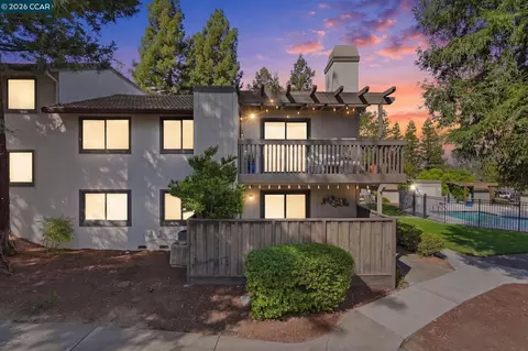 1359 Hull Ln, Martinez, CA 94553