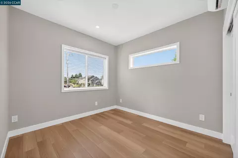 Bedroom - 1920 E 3rd St, Benicia, CA 94510 photo 4 of 4