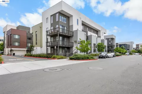 45139 Challenge Cmn #1001, Fremont, CA 94538