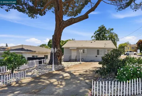 1370 Vine Ave, Martinez, CA 94553 photo 1