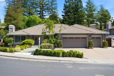 300 Andros Dr, San Ramon, CA 94582