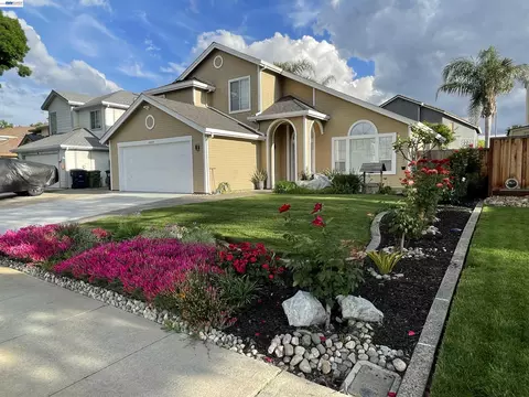 1828 Bayberry Ln, Tracy, CA 95376